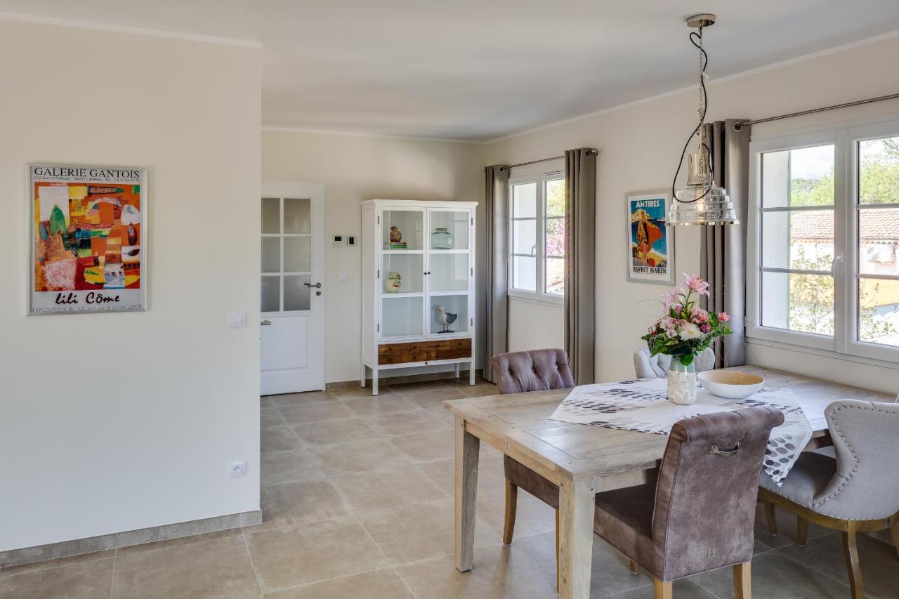 Luxurious And Spacious Apartment In The Heart Of The Cote D'Azur ロックフォール・レ・パン エクステリア 写真