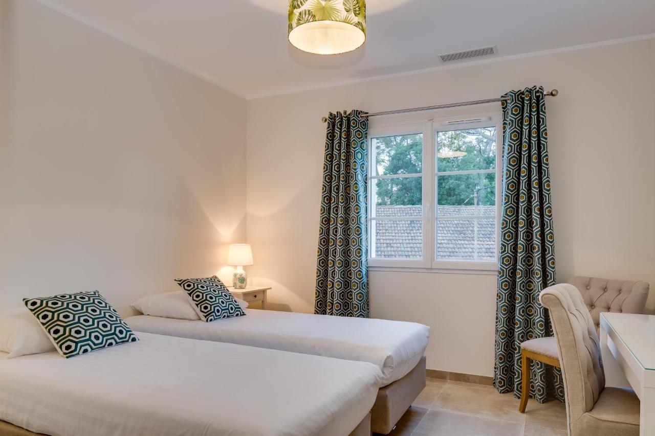 Luxurious And Spacious Apartment In The Heart Of The Cote D'Azur ロックフォール・レ・パン エクステリア 写真